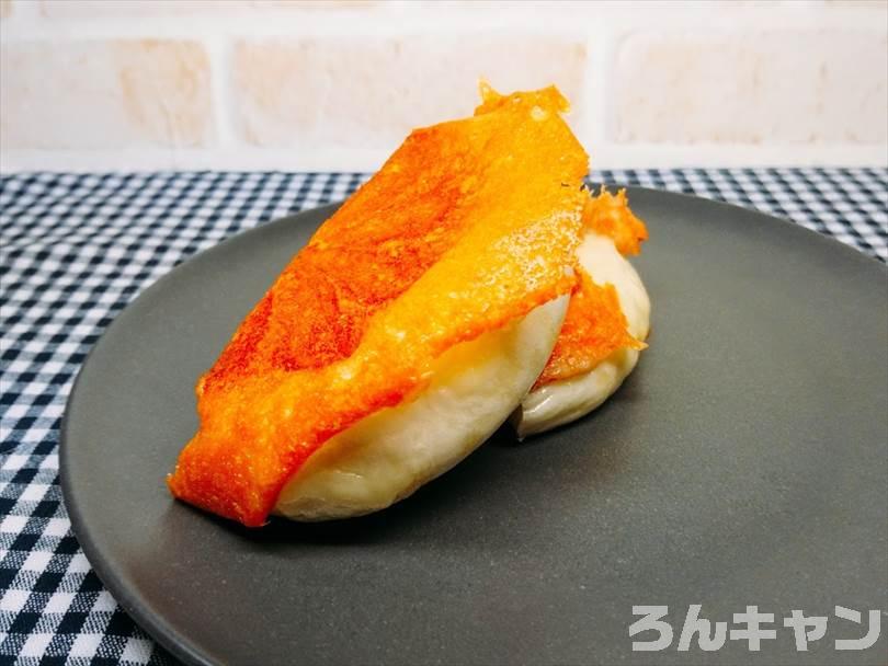 ホットサンドメーカーで焼いたチーズのせ肉まん