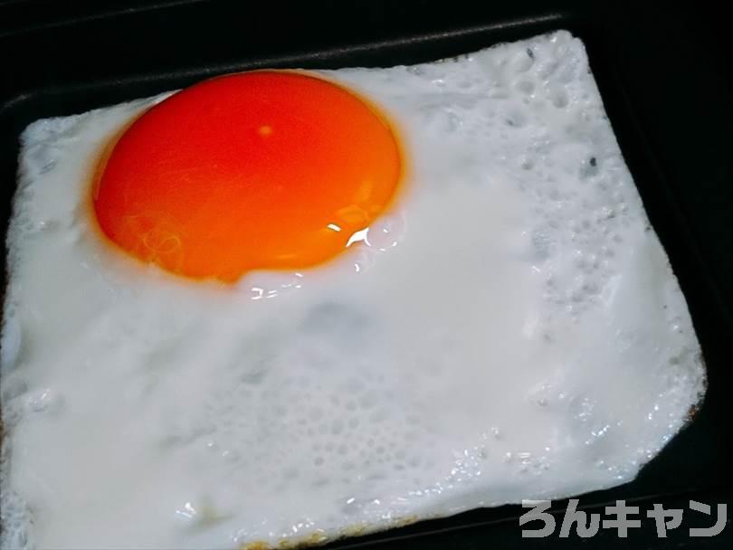 ホットサンドメーカーで焼いた目玉焼き