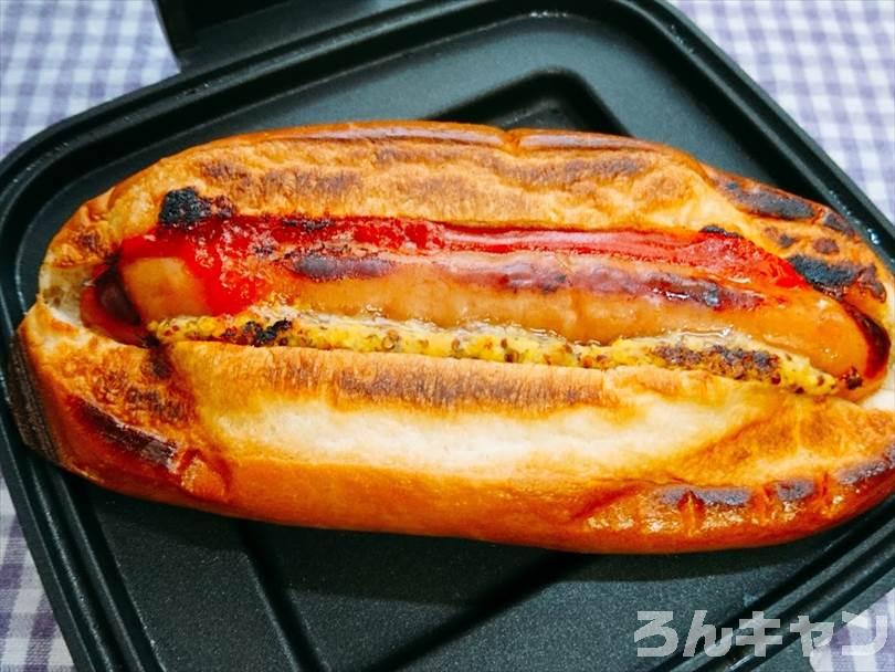 ホットサンドメーカーで焼いた後のホットドッグ