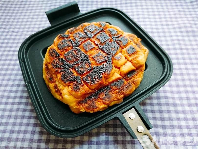 ホットサンドメーカーで焼いた後のメロンパン