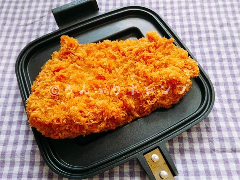 ホットサンドメーカーで焼く前のとんかつ
