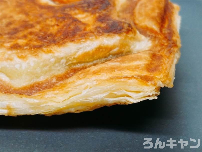 クロワッサンたい焼きの24層に仕上げたクロワッサン生地