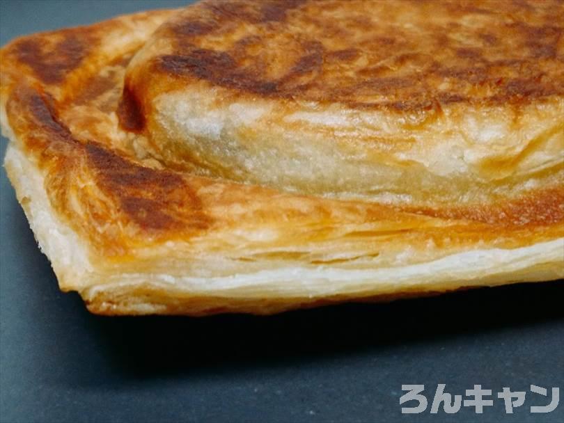 クロワッサンたい焼きの24層に仕上げたクロワッサン生地