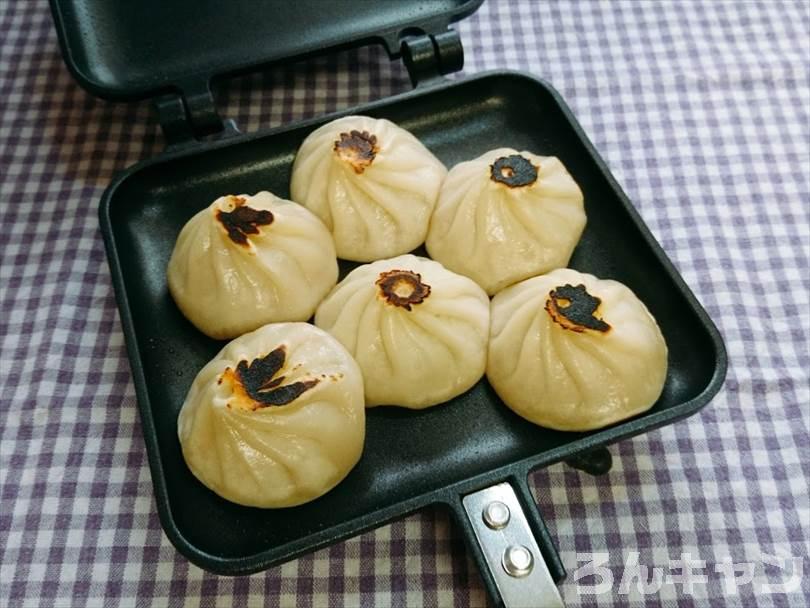 ホットサンドメーカーで焼いた後の冷凍の小籠包