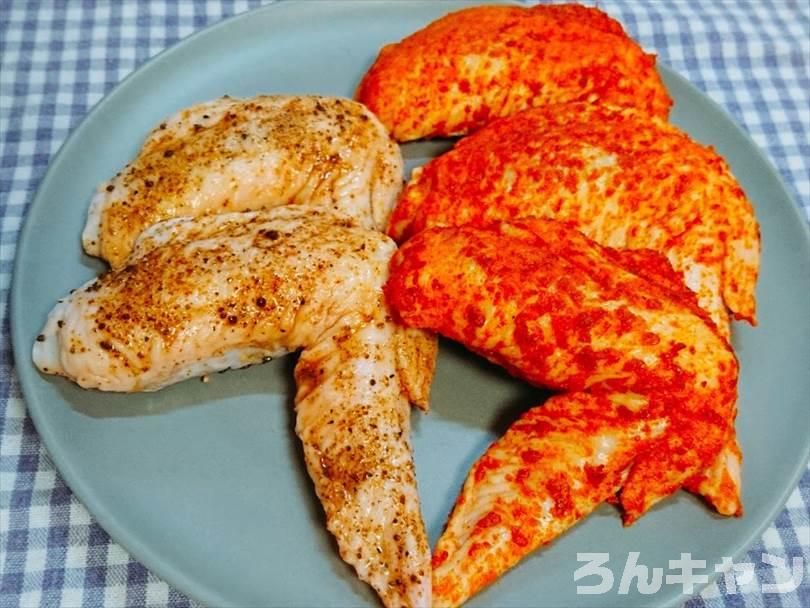 ホットサンドメーカーで焼く前のタンドリーチキンとマキシマムチキン