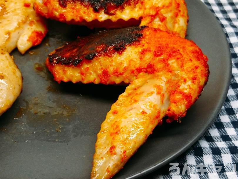ホットサンドメーカーで焼いたタンドリーチキンとマキシマムチキン