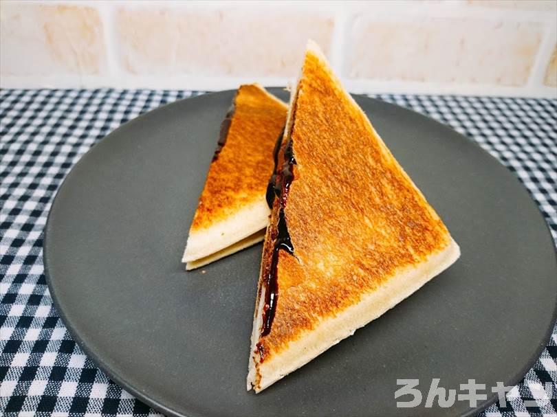ホットサンドメーカーでチョコレートのランチパックを重ね焼き(ミニチョコ2個を追加ではさんだアレンジレシピ)