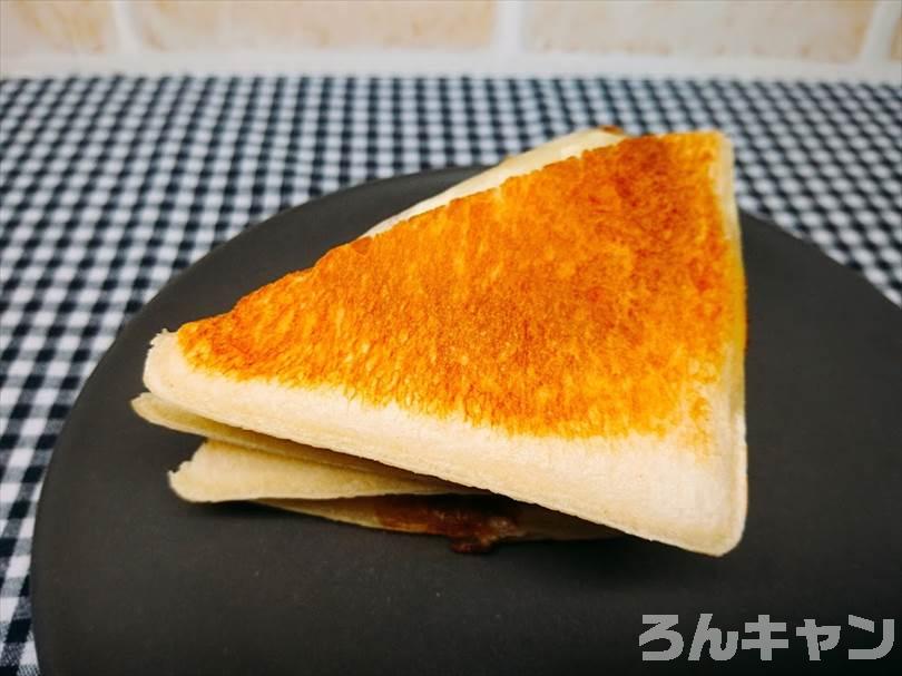 ホットサンドメーカーでハム&マヨネーズのランチパックを重ね焼き(厚切りハムカツととろけるチーズをのせてアレンジレシピ)