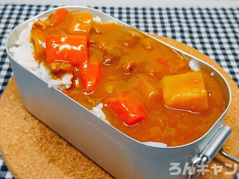 ST-310でメスティン炊飯をしてカレーを食べる