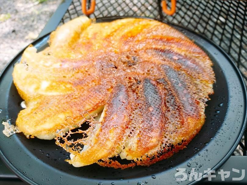 【ワンパン料理】フライパンひとつで作れる簡単キャンプ飯まとめ｜ビールのおつまみにもピッタリ！