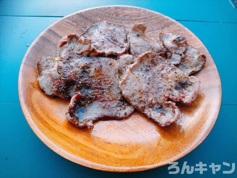 おうちキャンプでマキシマム牛タンを焼く