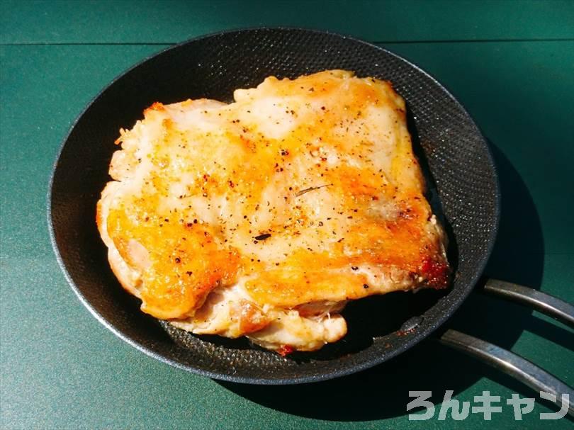 【ワンパン料理】フライパンひとつで作れる簡単キャンプ飯まとめ｜ビールのおつまみにもピッタリ！