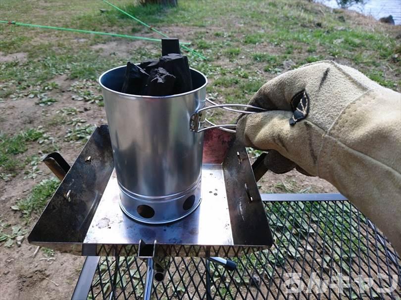 【100均】セリアの火起こし器を使って贅沢焼き肉｜コンパクトサイズでソロキャンにぴったり