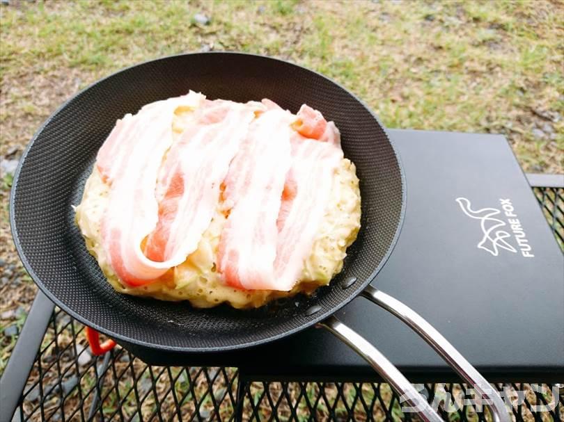 【簡単キャンプ飯】お好み焼きをフライパンで焼く｜　千切りキャベツを使って楽チン（ふわふわ美味）