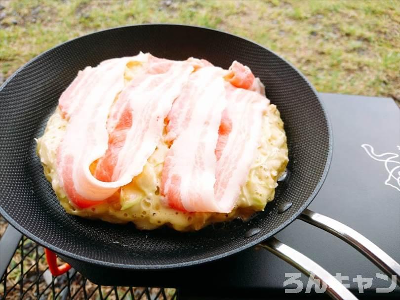 【簡単・絶品】春キャンプにおすすめの料理まとめ｜お花見しながら手軽につくれる美味しいレシピ