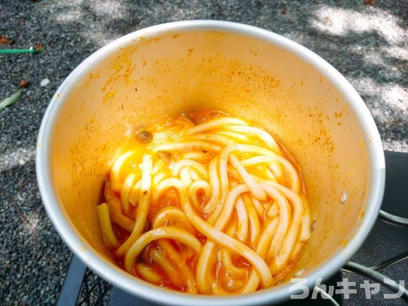 【簡単キャンプ飯】無印良品のトムヤムクンが本格的な味わいで美味しい（けど辛い…）