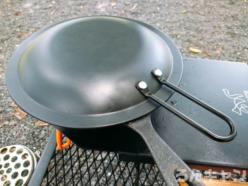 【簡単】キャンプで煮込みハンバーグ|市販のソースを使えば楽チンで美味しい