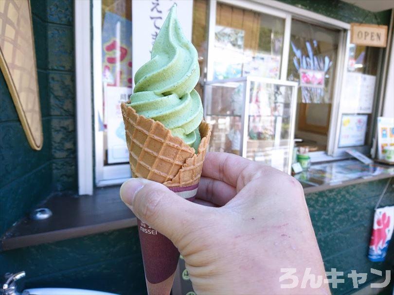 ゆるキャン△で登場した千頭駅前の川根物産で販売している川根茶ソフトクリーム