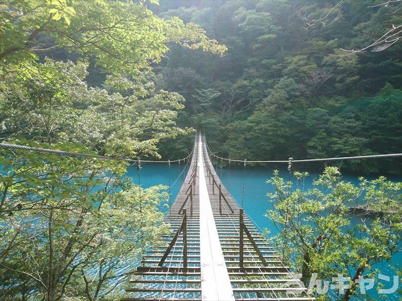 【ゆるキャン△聖地巡礼】夢のつり橋・寸又峡温泉「ほぉおー川の色きれーっ」（11巻・62話）