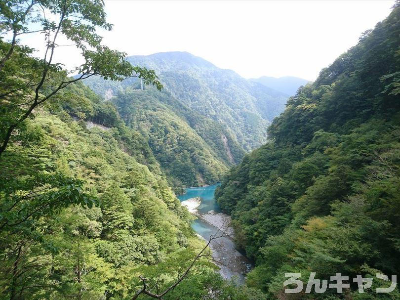 【ゆるキャン△聖地巡礼】夢のつり橋・寸又峡温泉「ほぉおー川の色きれーっ」（11巻・62話）