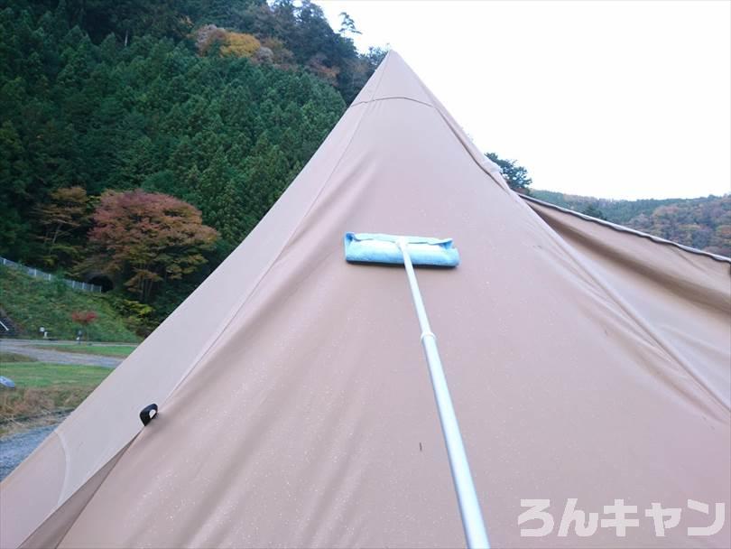【秋冬キャンプ】テントを早く乾かす方法は？簡単な対策とコツをご紹介