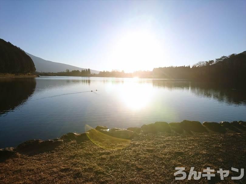 【冬の湖畔】田貫湖キャンプ場から見える絶景の富士山｜A・Bサイトの雰囲気をブログでご紹介