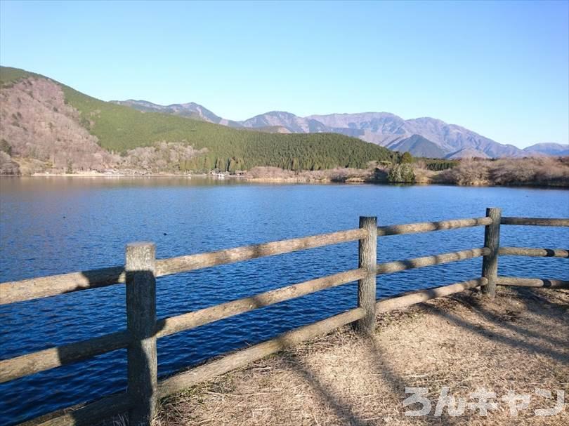 【冬の湖畔】田貫湖キャンプ場から見える絶景の富士山｜A・Bサイトの雰囲気をブログでご紹介