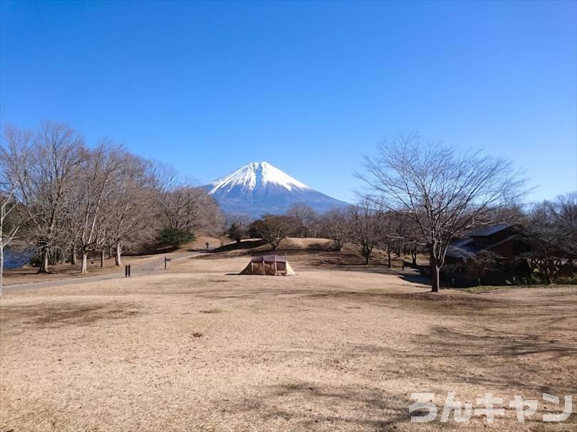 【冬の湖畔】田貫湖キャンプ場から見える絶景の富士山｜A・Bサイトの雰囲気をブログでご紹介