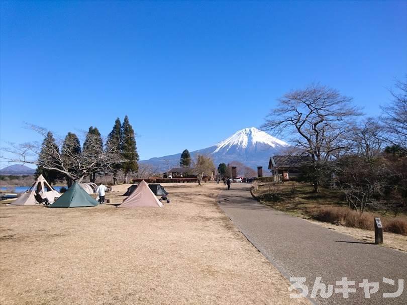 【冬の湖畔】田貫湖キャンプ場から見える絶景の富士山｜A・Bサイトの雰囲気をブログでご紹介