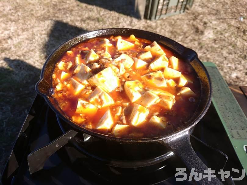 【簡単・絶品】キャンプにおすすめの中華料理メニューまとめ｜熱々の焼き立てが美味しい