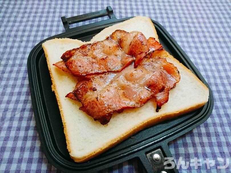 【簡単キャンプ飯】ベーコンを使ったおすすめレシピまとめ｜美味しい料理で笑顔になる