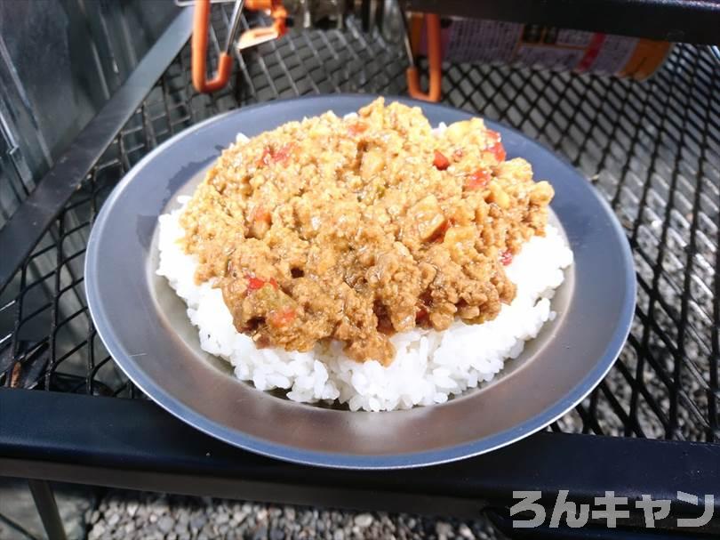 【簡単・絶品】夏キャンプにおすすめの料理まとめ｜みんなで楽しめる美味しいレシピ