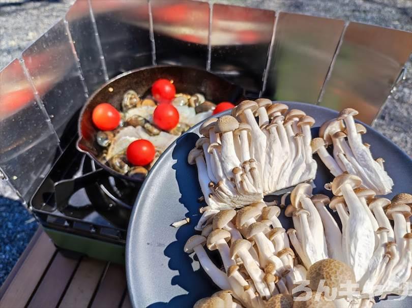 【ワンパン料理】フライパンひとつで作れる簡単キャンプ飯まとめ｜ビールのおつまみにもピッタリ！