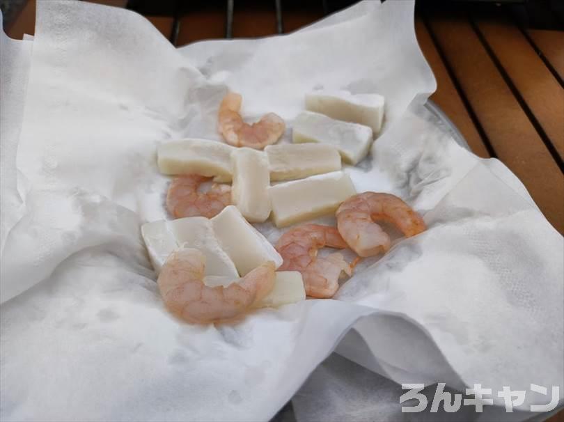【簡単キャンプ飯】海鮮チヂミが美味しい｜冷凍シーフードミックスを使えば楽チン