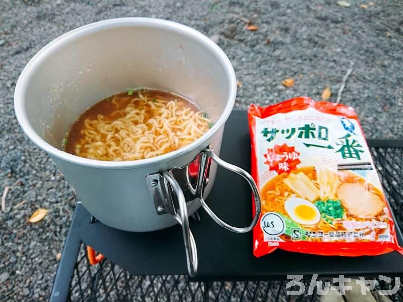 【簡単・絶品】キャンプでおすすめの麺類・麺料理まとめ｜人気レシピをご紹介