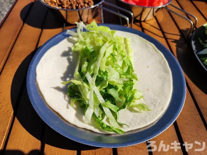 【簡単キャンプ飯】ひき肉を使ったレシピまとめ｜美味しい料理で笑顔になる