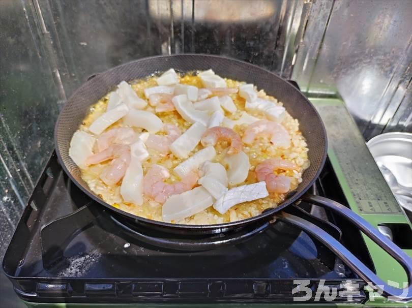 【簡単キャンプ飯】冷凍食品を使ったおすすめレシピまとめ｜時短・楽チンで超美味しい