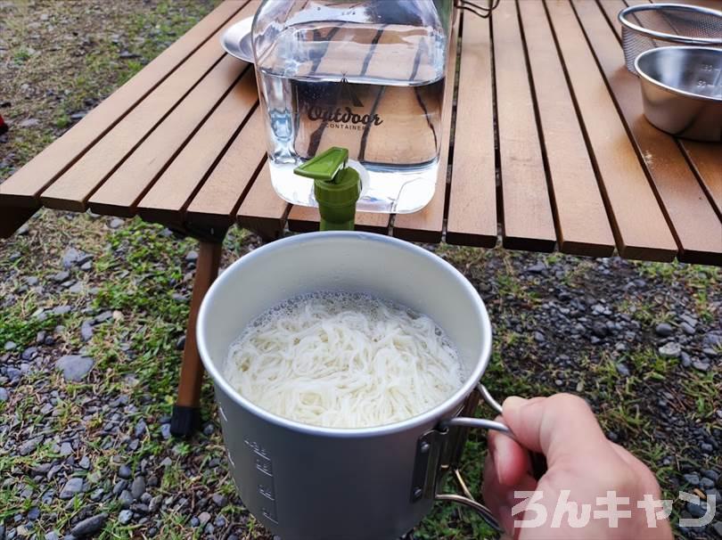 【簡単キャンプ飯】夏は冷たいざるそば・うどん・そうめん・冷やし中華がサッパリ美味しい