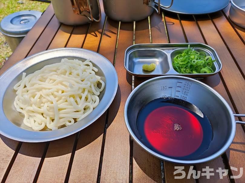 【簡単・絶品】キャンプにおすすめの麺類・麺料理まとめ｜人気レシピをご紹介