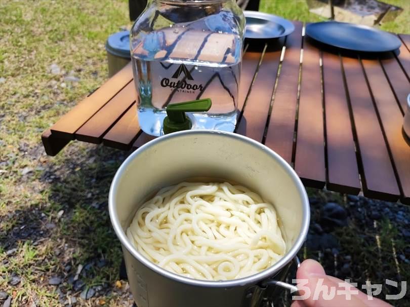 【簡単キャンプ飯】夏は冷たいざるそば・うどん・そうめん・冷やし中華がサッパリ美味しい