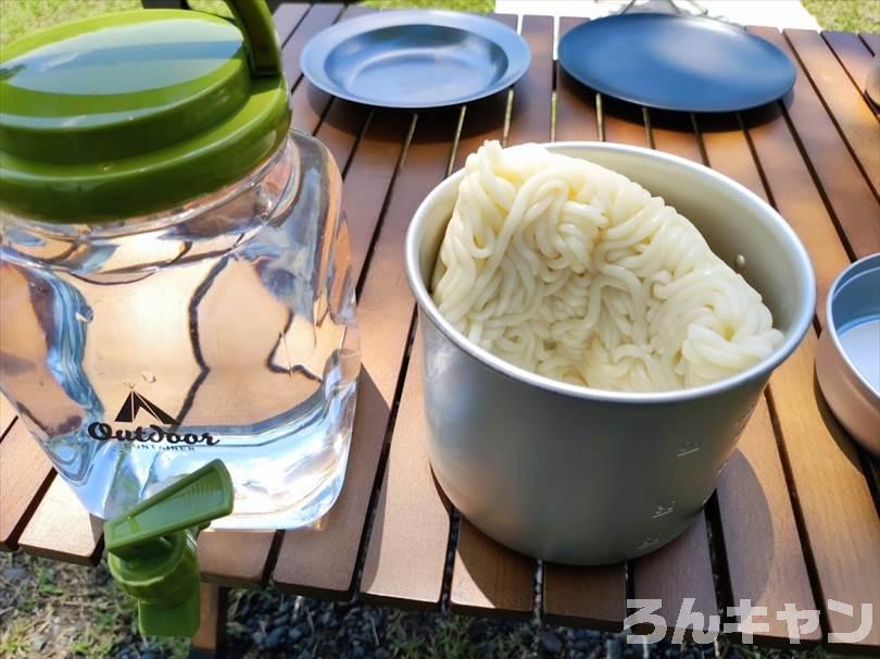 【簡単キャンプ飯】夏は冷たいざるそば・うどん・そうめん・冷やし中華がサッパリ美味しい