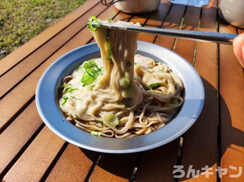 【簡単キャンプ飯】夏は冷たいざるそば・うどん・そうめん・冷やし中華がサッパリ美味しい