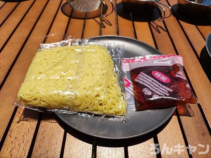 【簡単・絶品】キャンプにおすすめの麺類・麺料理まとめ｜人気レシピをご紹介