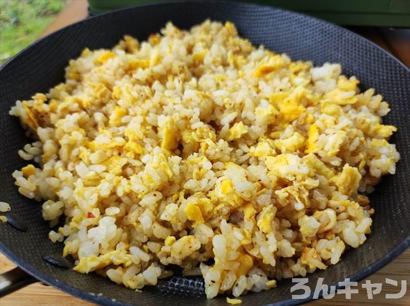 【ワンパン料理】フライパンひとつで作れる簡単キャンプ飯まとめ｜ビールのおつまみにもピッタリ