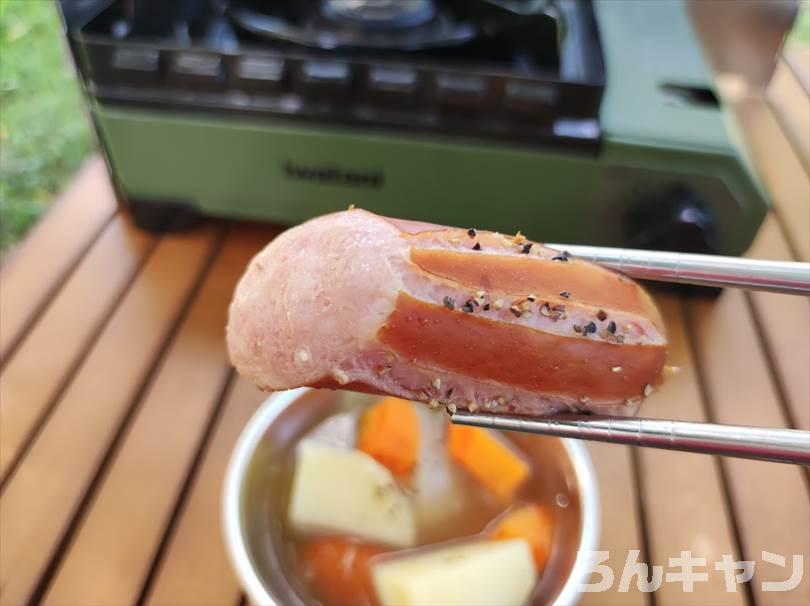 【簡単キャンプ飯】鍋料理のおすすめレシピまとめ｜体がぽかぽか温まって美味しい