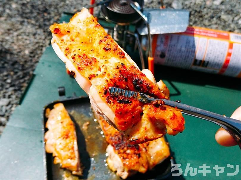 【簡単キャンプ飯】鶏肉（チキン）を使ったレシピまとめ｜美味しい料理で笑顔になる