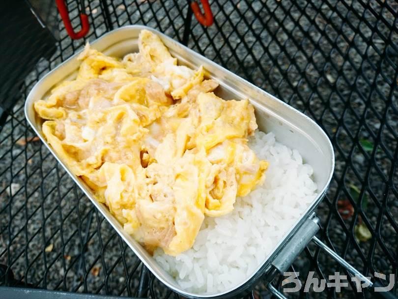 【簡単キャンプ飯】たまご（玉子・卵）を使ったレシピまとめ｜美味しい料理で笑顔になる