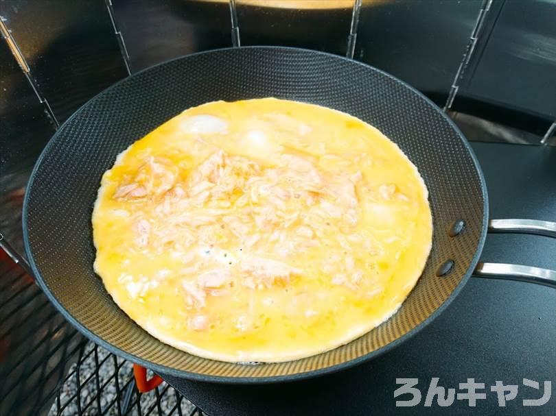 【簡単キャンプ飯】たまご（玉子・卵）を使ったレシピまとめ｜美味しい料理で笑顔になる