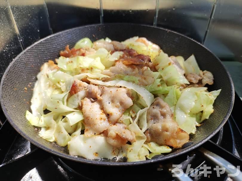 【簡単キャンプ飯】とん平焼きが美味しい｜ビールのおつまみにもピッタリ