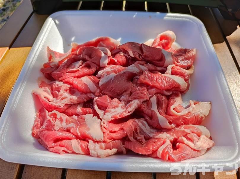 【簡単キャンプ飯】牛肉（ビーフ）を使ったおすすめレシピまとめ｜美味しい料理で笑顔になる